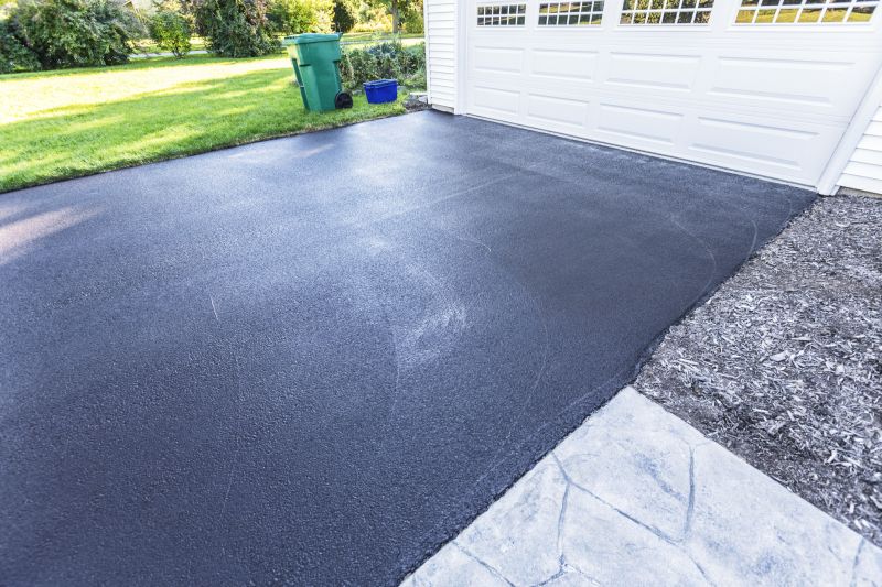 Tar Driveway Sealing in Grand Rapids, MI